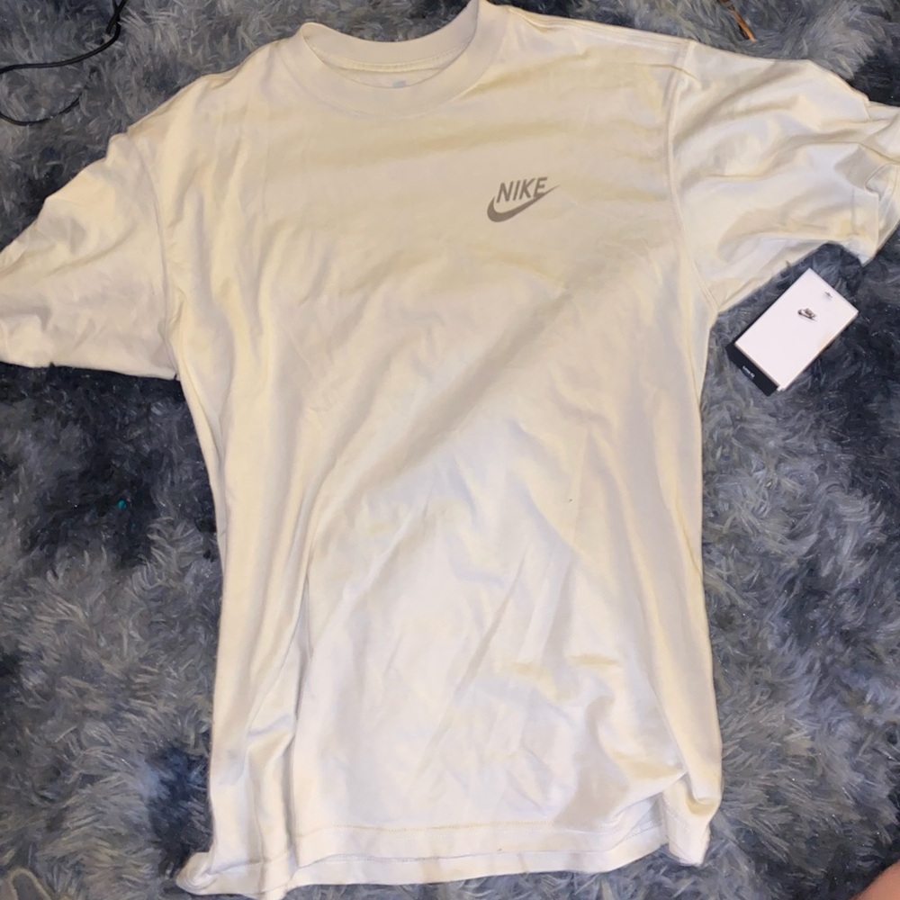 Nike Men's Cream Short Sleeve Tee